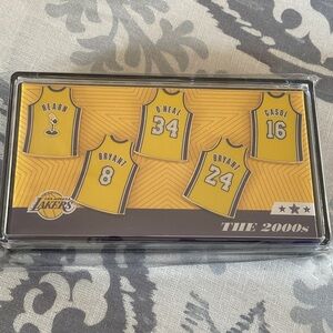 Los Angeles Lakers - Pin Set The 2000s NEW